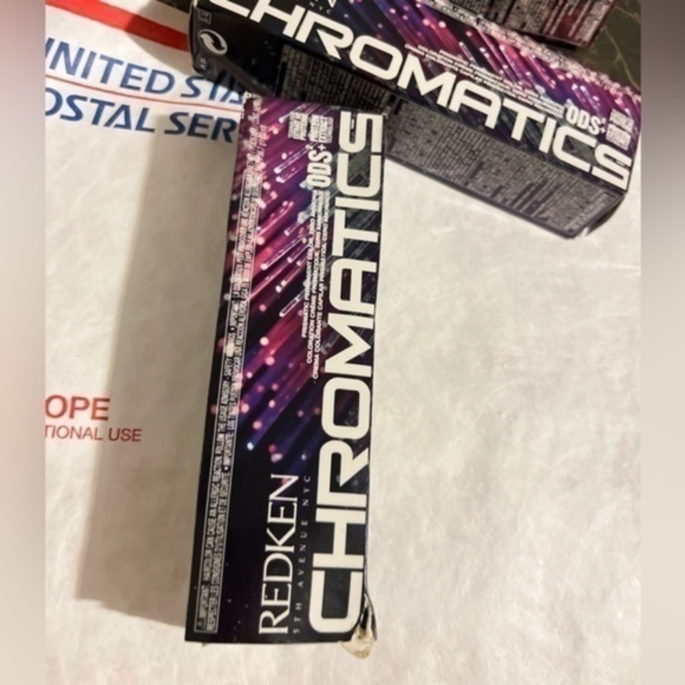 Redken chromatics 6IG 6.23 IRIDESCENT GOLD
